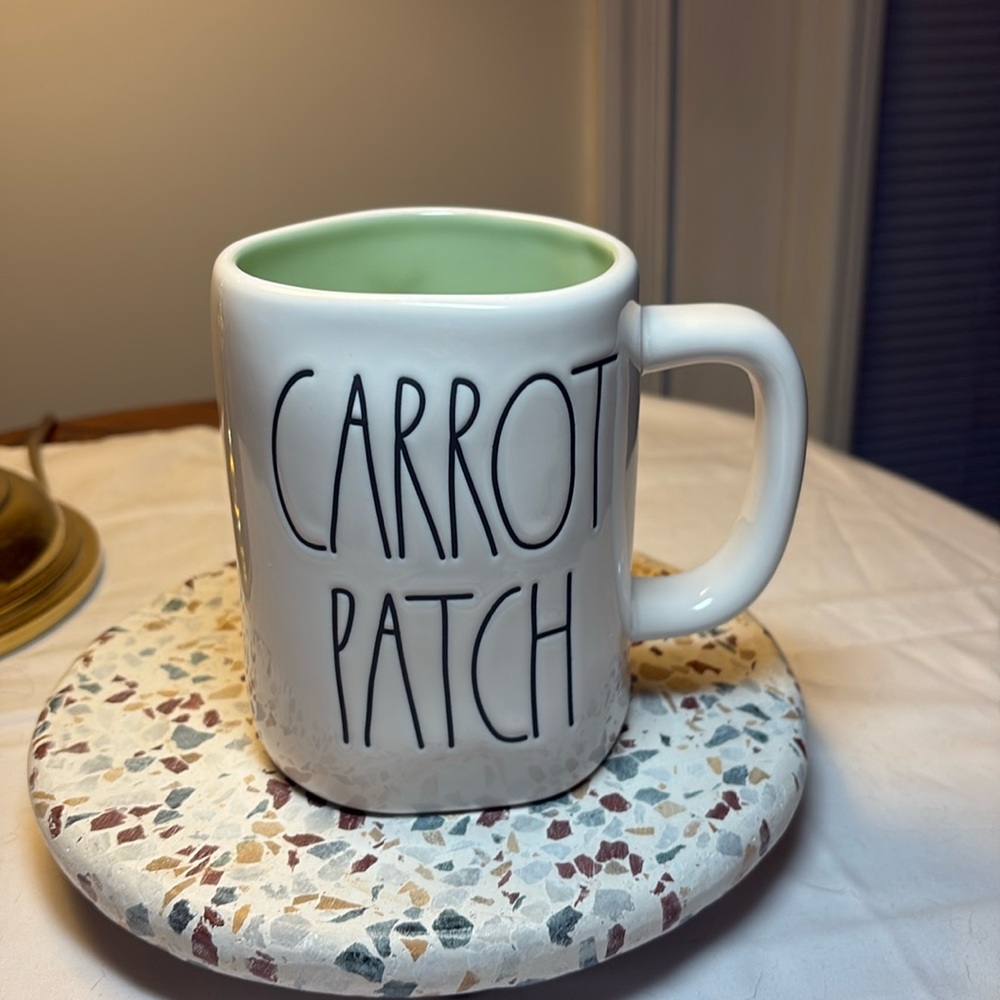 Rae Dunn Carrot Patch coffee/tea mug